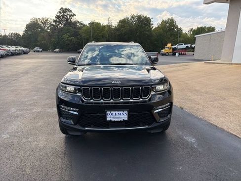 Used 2025 Jeep Grand Cherokee Limited w/ Luxury Tech Group II RWD image 2