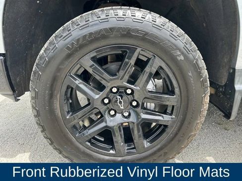 Used 2025 Chevrolet Silverado 1500 Custom Trail Boss AWD/4WD image 34