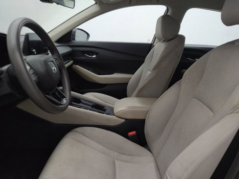 Used 2023 Honda Accord LX image 17