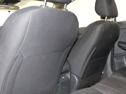 Used 2023 Nissan Sentra SV image 18