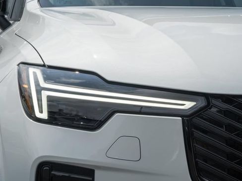 New 2027 Volvo XC90 B6 Ultra AWD/4WD image 13