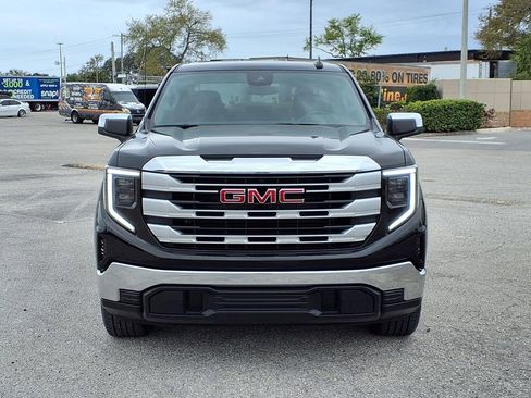 Used 2023 GMC Sierra 1500 SLE image 2