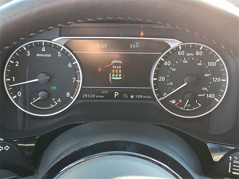 Used 2025 Nissan Pathfinder SL image 20