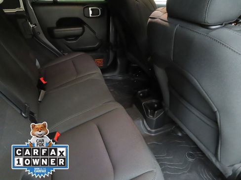 Used 2023 Jeep Wrangler Unlimited Sport image 23