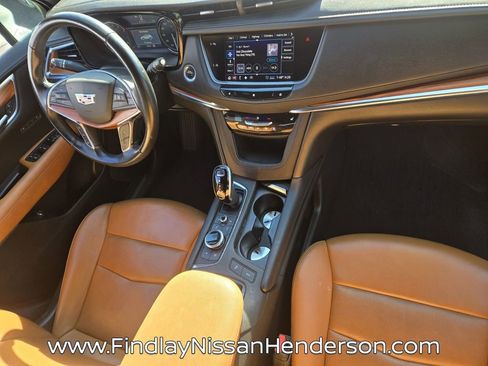 Used 2020 Cadillac XT5 Premium Luxury w/ LPO, Floor Liner Package image 17