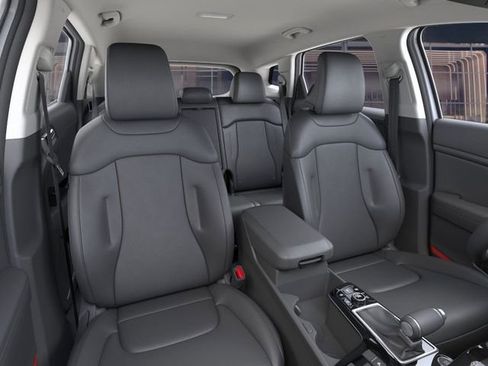 Certified 2025 Kia Sportage EX FWD image 15