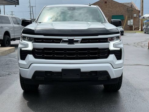 Used 2023 Chevrolet Silverado 1500 RST w/ Z71 Off-Road Package AWD/4WD image 2