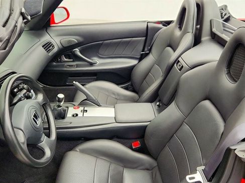 Used 2005 Honda S2000 image 23