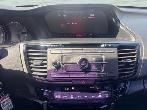 Used 2017 Honda Accord Sport image 23