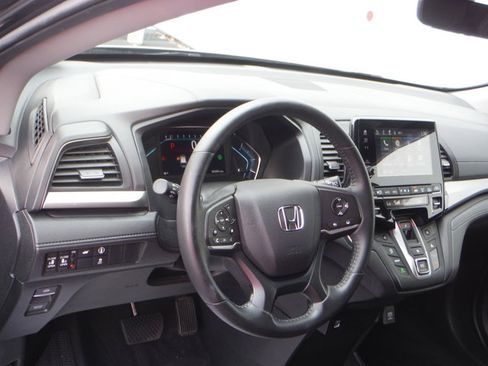 Used 2024 Honda Odyssey EX-L image 11
