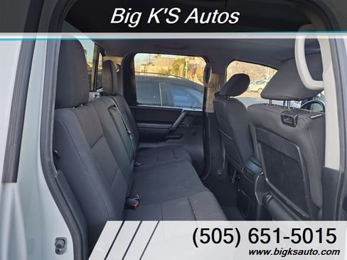 Used 2012 Nissan Titan SV w/ SV Value Truck Pkg image 8