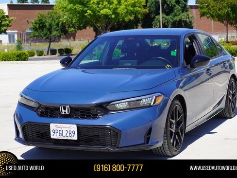 Used 2025 Honda Civic Sport image 1