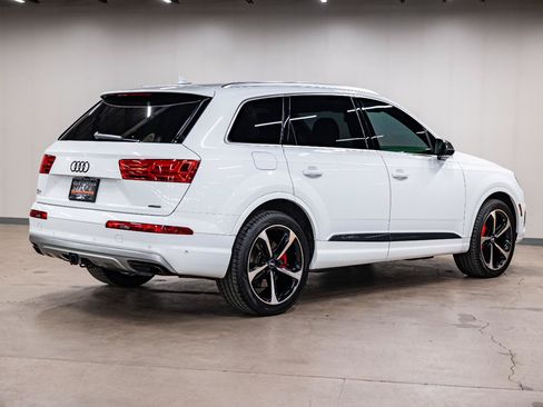 Used 2019 Audi Q7 3.0T Prestige w/ Prestige Package AWD/4WD image 32