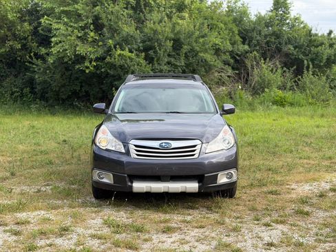 Used 2011 Subaru Outback 2.5i Limited w/ PWR Moonroof Pkg AWD/4WD image 2