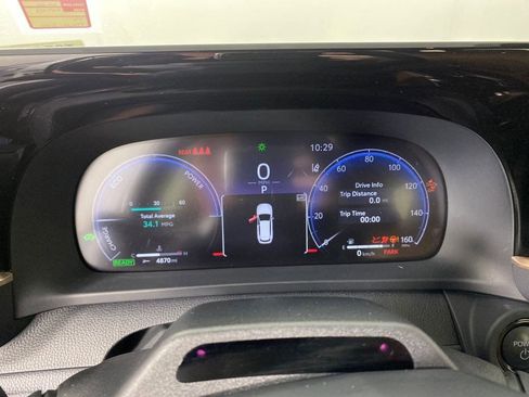 Used 2025 Toyota Crown Signia Limited w/ Advanced Technology Package image 12