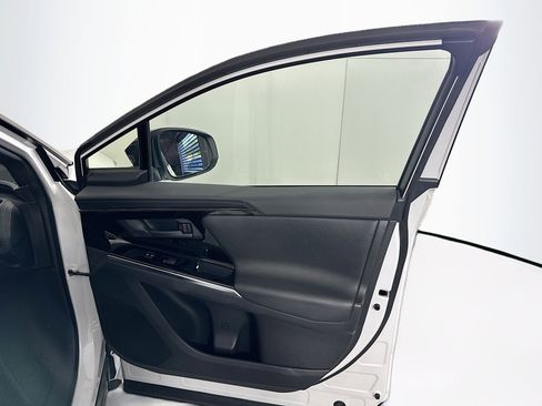 Used 2023 Toyota bZ4X XLE w/ Weather Package image 31