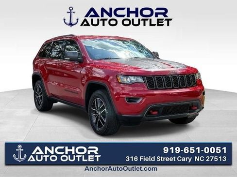 Used 2017 Jeep Grand Cherokee Trailhawk AWD/4WD image 1
