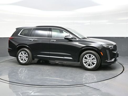 New 2025 Cadillac XT6 Luxury w/ LPO, Floor Liner Package image 8