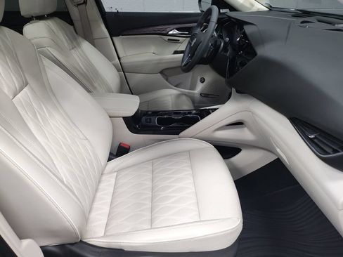 Used 2021 Buick Envision Avenir AWD/4WD image 7
