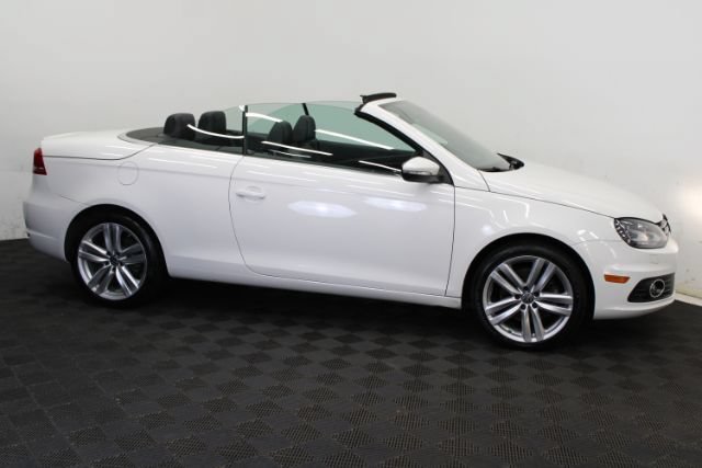 Used 2013 Volkswagen Eos Executive FWD image 5