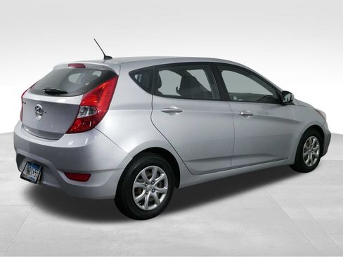 Used 2014 Hyundai Accent GS FWD image 10