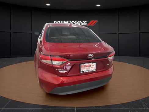 Used 2025 Toyota Corolla LE w/ Convenience Package FWD image 6