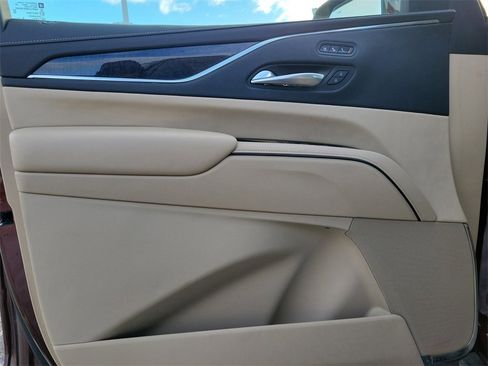 Used 2023 Cadillac Escalade Premium Luxury w/ LPO, Radiant Package image 18