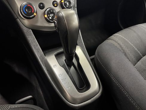 Used 2013 Chevrolet Sonic LT image 26