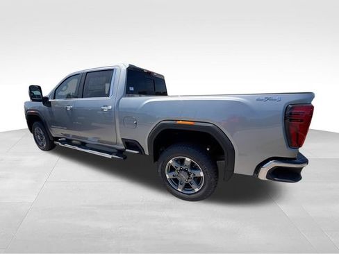 New 2026 GMC Sierra 2500 SLT AWD/4WD image 6