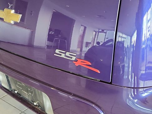 Used 2004 Chevrolet SSR w/ Preferred Equipment Group image 15