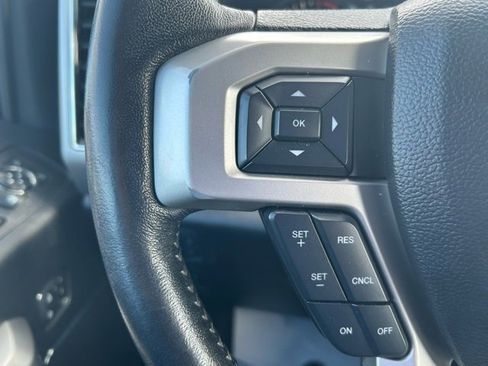 Used 2019 Ford F150 Lariat image 15