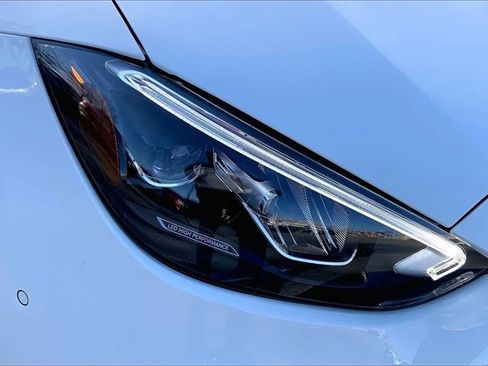 Used 2025 Mercedes-Benz C 300 4MATIC Sedan image 24