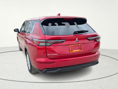 New 2026 Mitsubishi Outlander ES FWD image 5