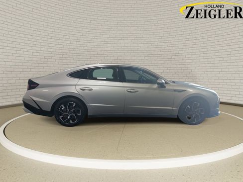 Certified 2025 Hyundai Sonata SEL FWD image 4