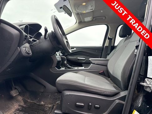 Used 2017 Ford Escape SE w/ SE Cold Weather Package image 10