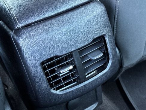 Used 2020 Ford Fusion SE FWD image 42