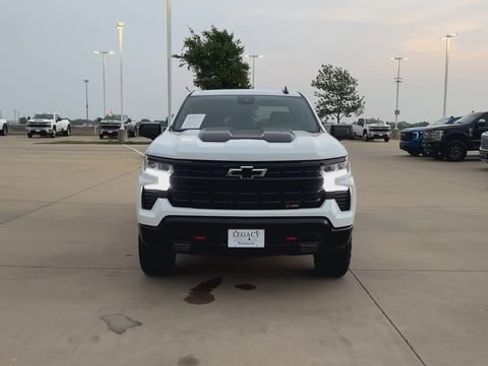 Used 2024 Chevrolet Silverado 1500 LT Trail Boss AWD/4WD image 3