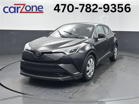 Used 2019 Toyota C-HR LE image 1