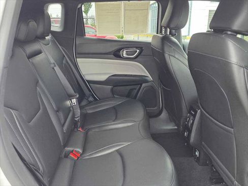 Used 2025 Jeep Compass Limited AWD/4WD image 12