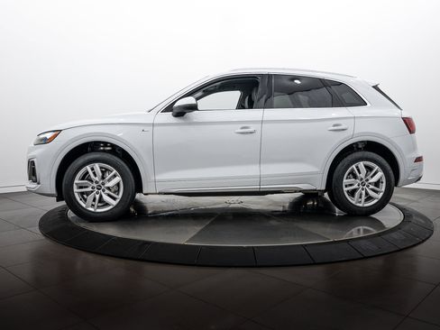Certified 2023 Audi Q5 2.0T Premium w/ Convenience Package AWD/4WD image 6