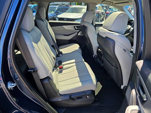 Used 2025 Acura MDX SH-AWD w/ Technology Package image 30