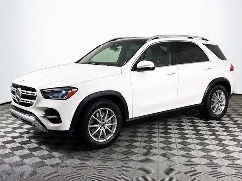 Used 2024 Mercedes-Benz GLE 350 4MATIC image 4