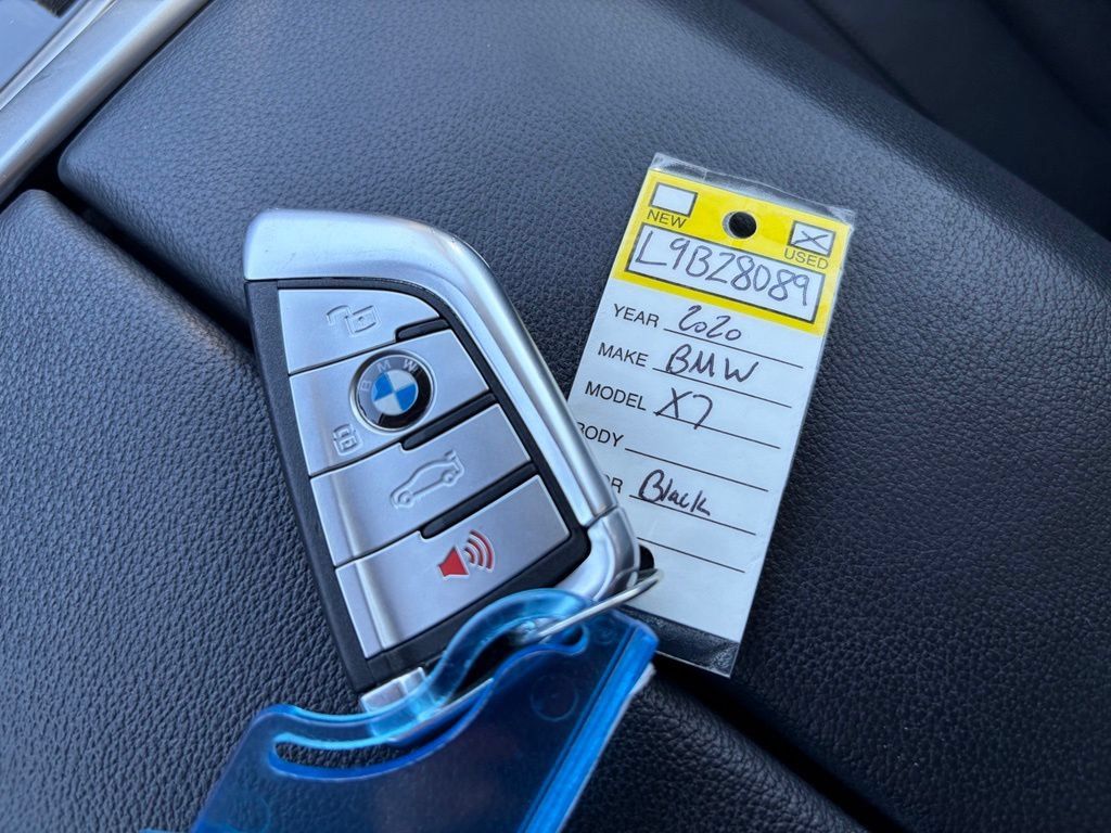 Used 2020 BMW X7 xDrive40i w/ Premium Package AWD/4WD image 44