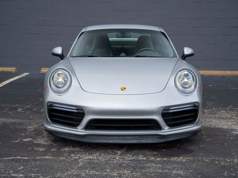 Used 2017 Porsche 911 4 Coupe image 2