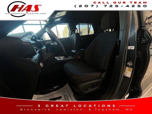 Used 2020 Ford Explorer XLT image 10