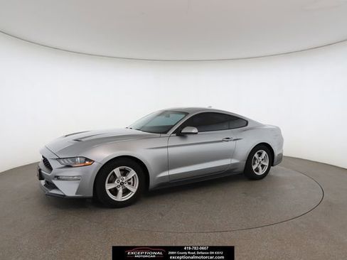 Used 2021 Ford Mustang Coupe image 4