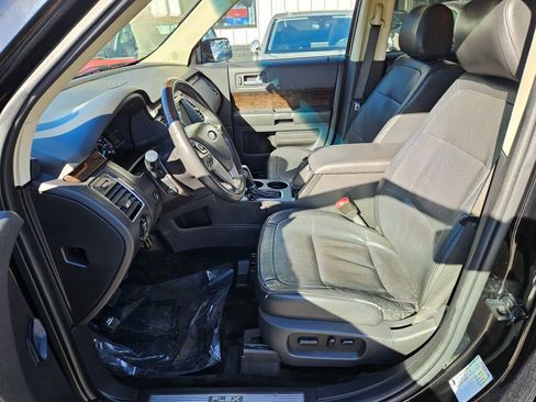 Used 2018 Ford Flex Limited image 19