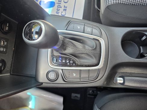 Used 2020 Hyundai Kona SEL FWD image 13