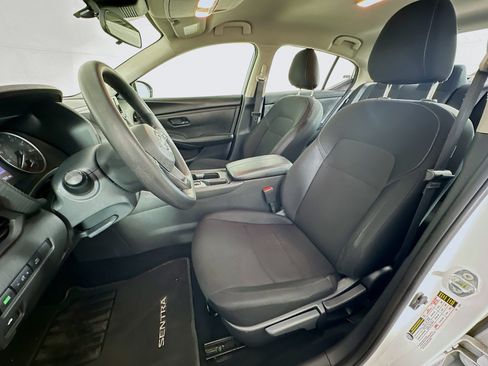 Used 2025 Nissan Sentra S FWD image 13