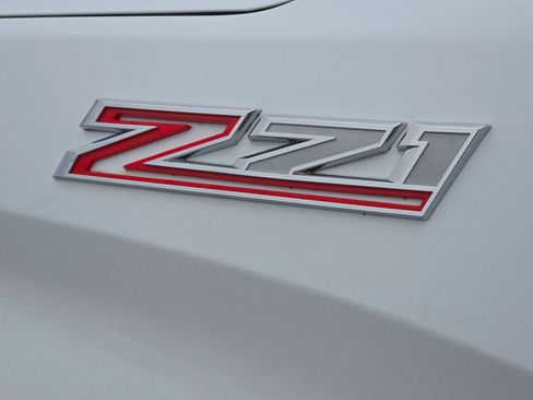 Used 2019 Chevrolet Silverado 1500 Custom Trail Boss w/ Custom Convenience Package image 10